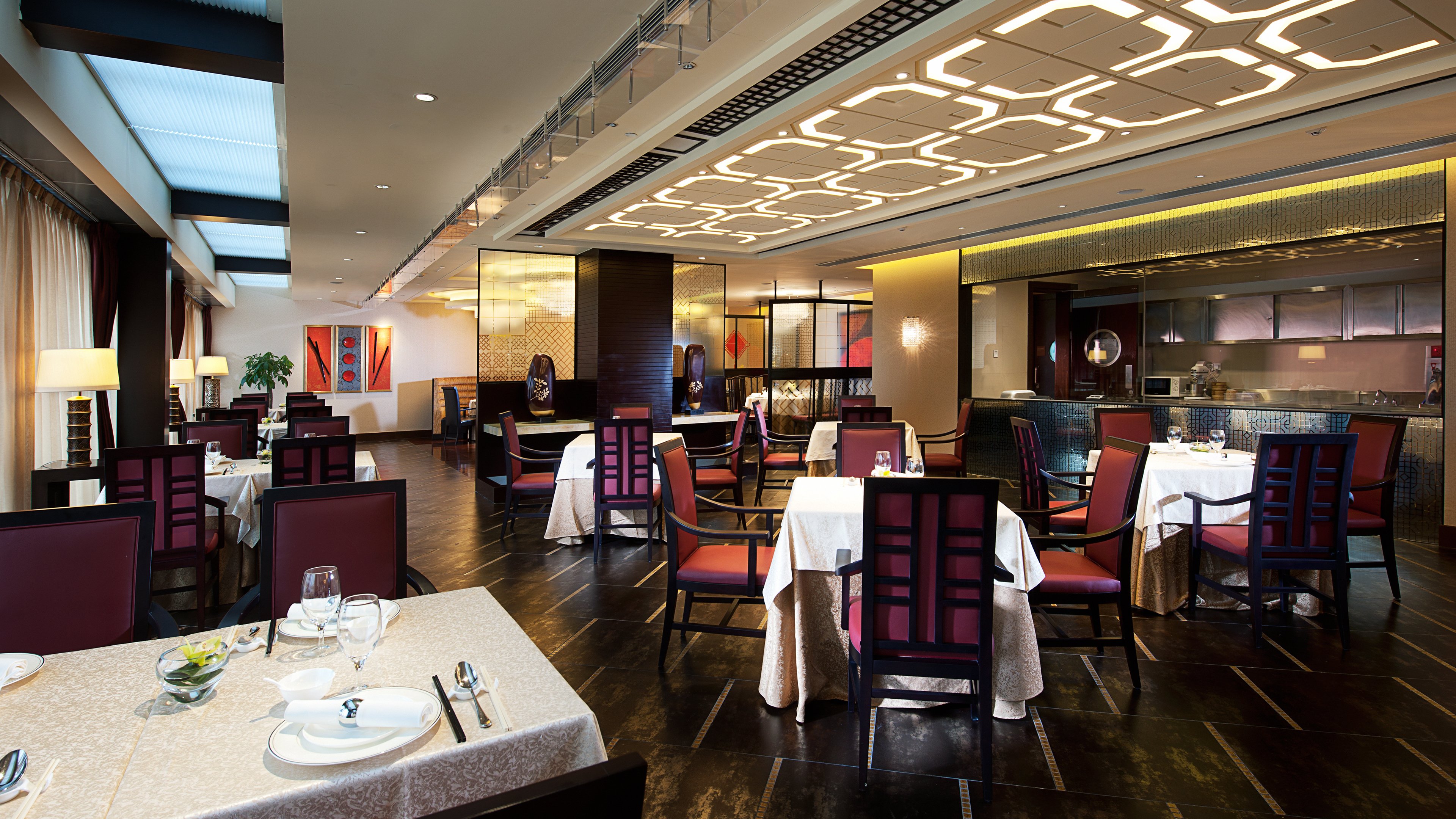HOLIDAY INN SHANGHAI PUDONG KANGQIAO 34/50