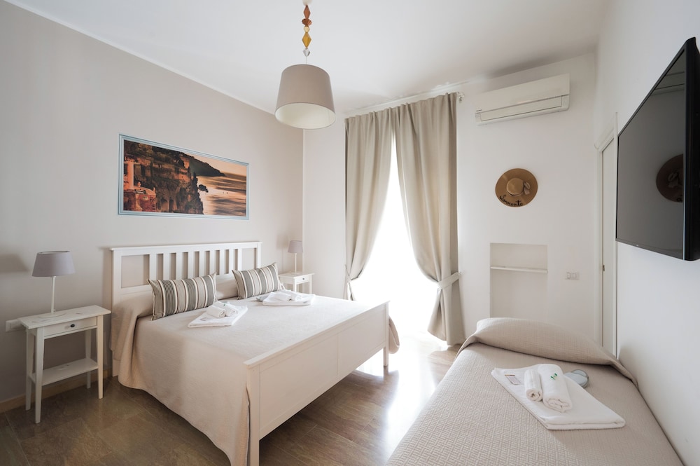 Panoramic Rooms Salerno 16/49
