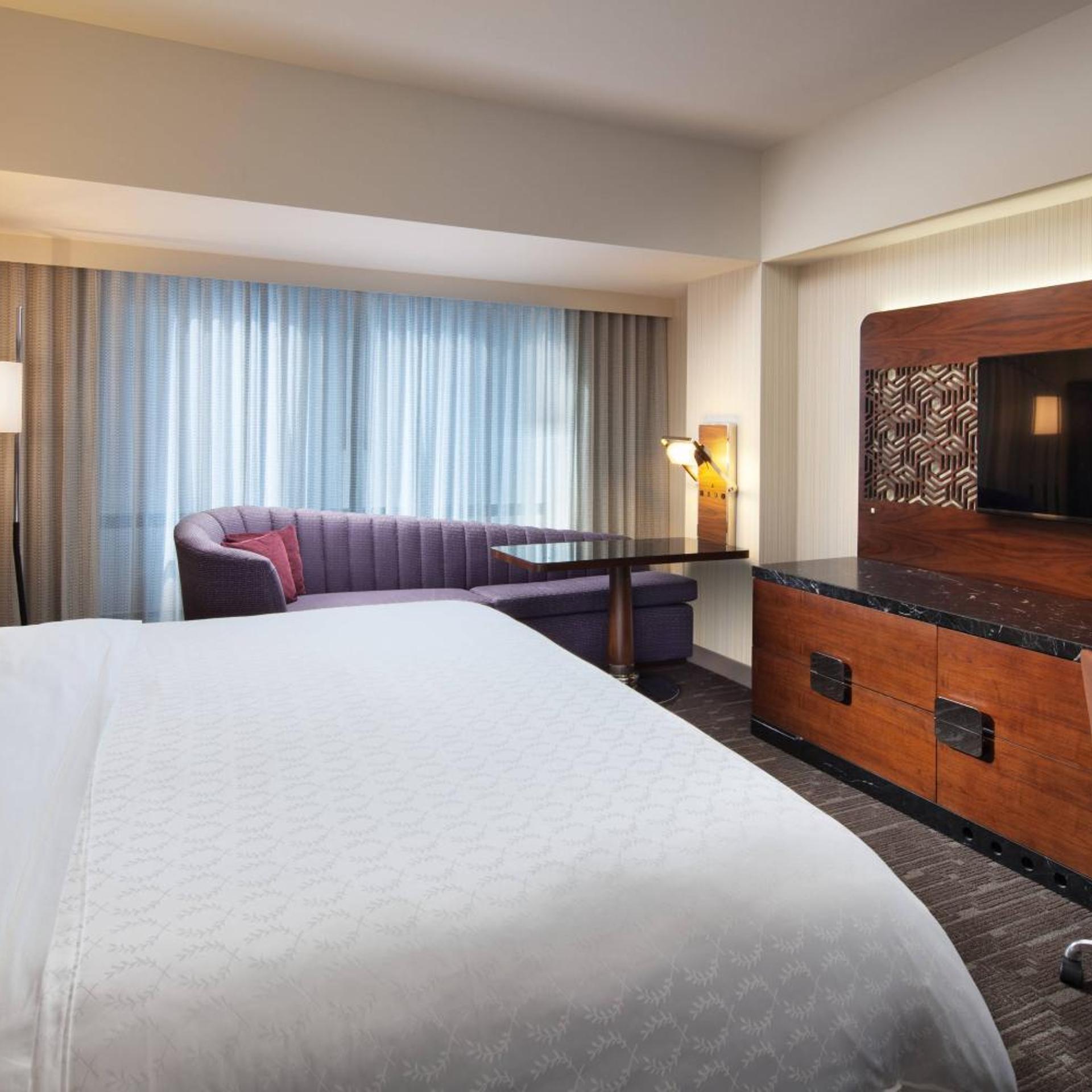 Guest Room, King Bed, Concierge Level