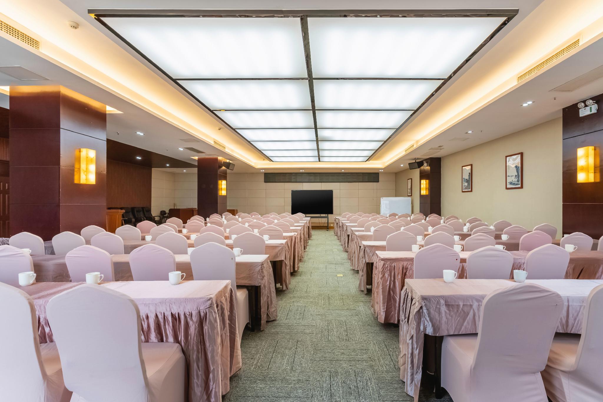 Xiangjiang International Hotel 17/20