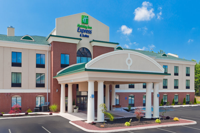 Holiday Inn Express Hotel Suites White Haven Lake Harmony 6/25