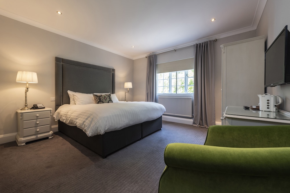 Statham Lodge Hotel 12/50