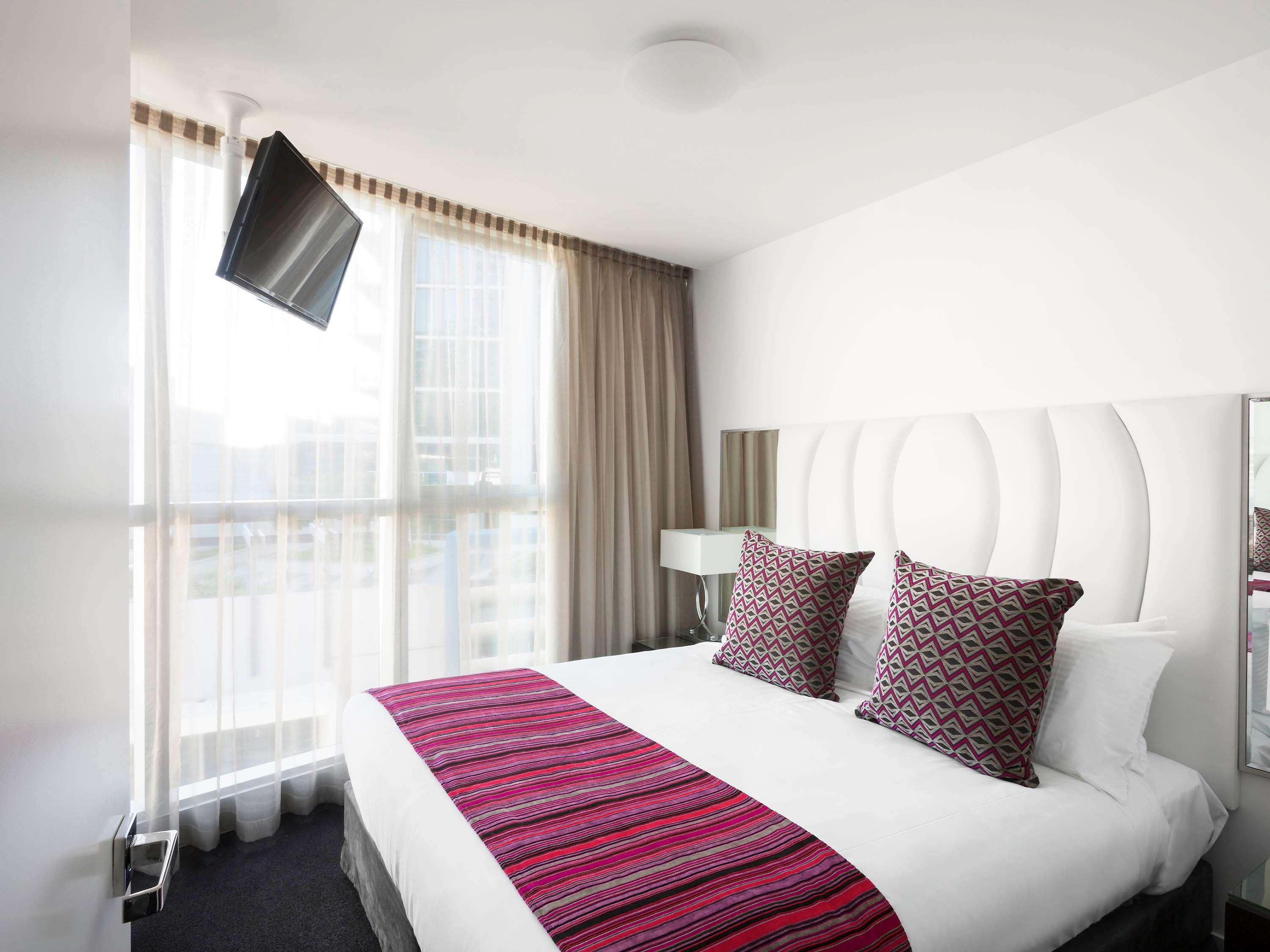 2 BEDROOMS, SUITE, 2 KING BEDS, 2 BATHROOMS
