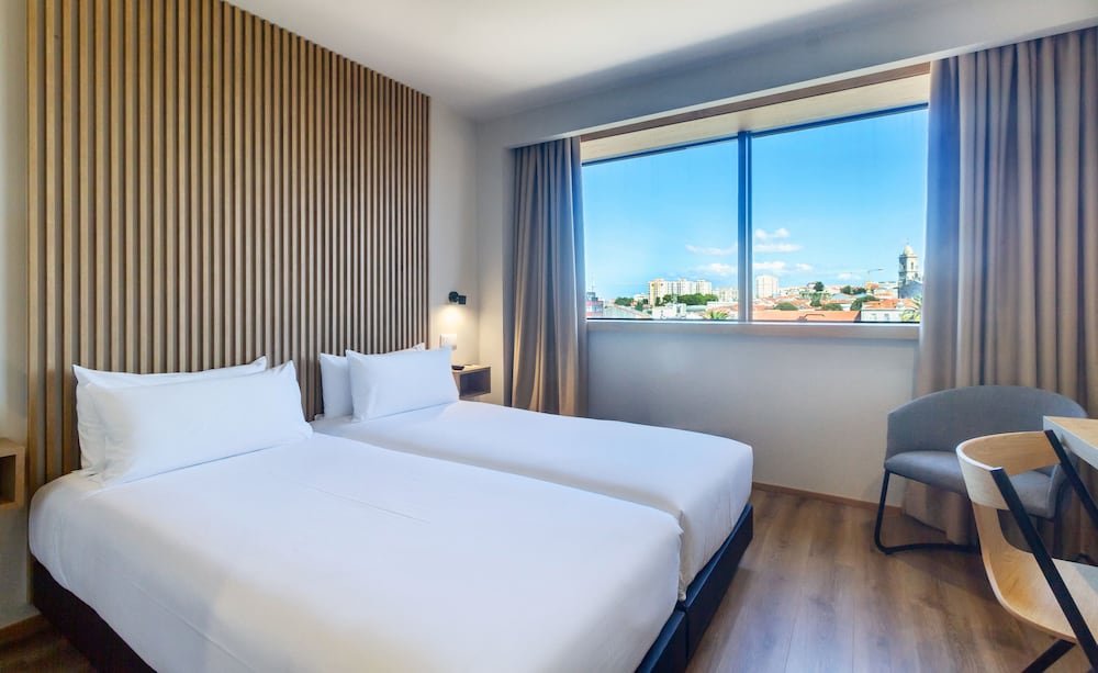 Room Select Porto 6/35