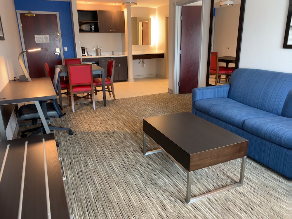 Holiday Inn Express And Suites Exmore Eastern Shore 44/54