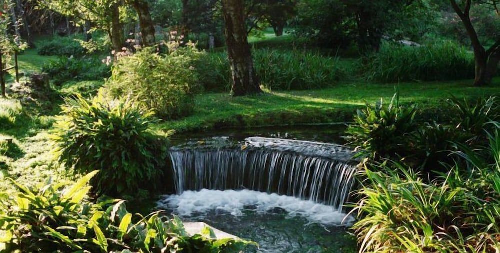 Garden Hotel 38/44