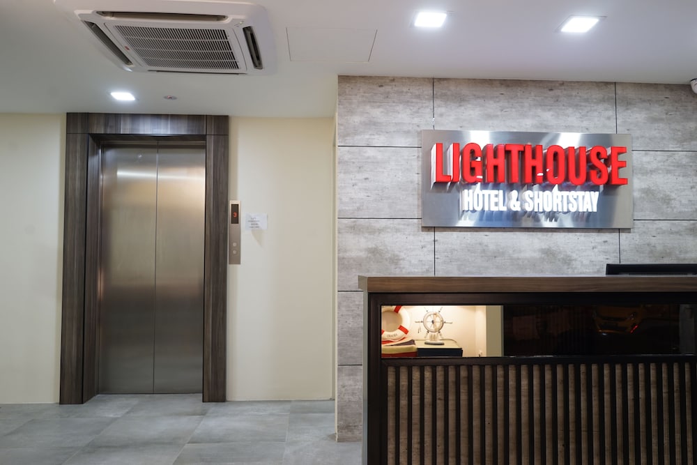 Lighthouse Hotel Shortstay Atdamansara Uptown 6/47