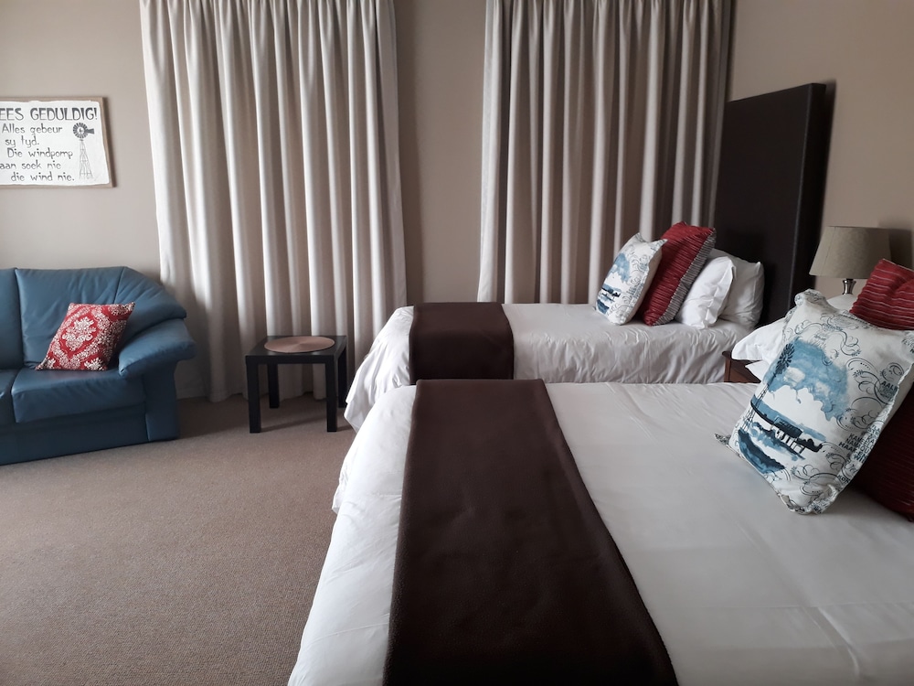 Karoo Sun Boutique Guest House 18/46