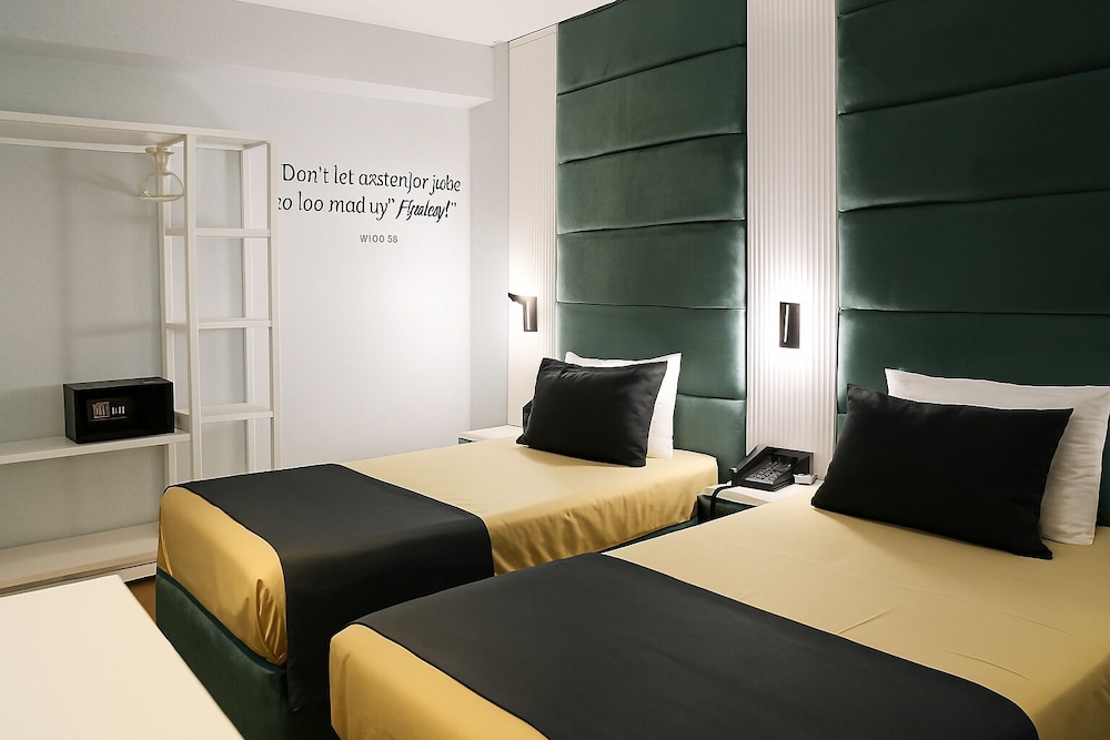 Axu Istanbul Airport Hotel 26/60