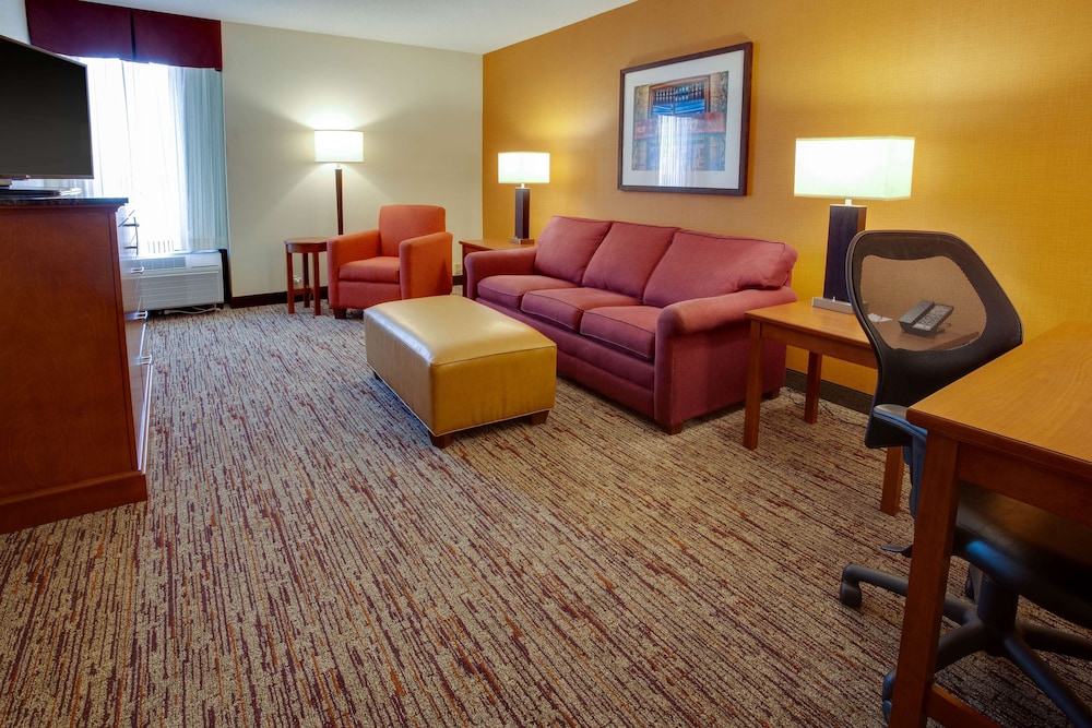 Drury Inn and Suites Terre Haute 19/32