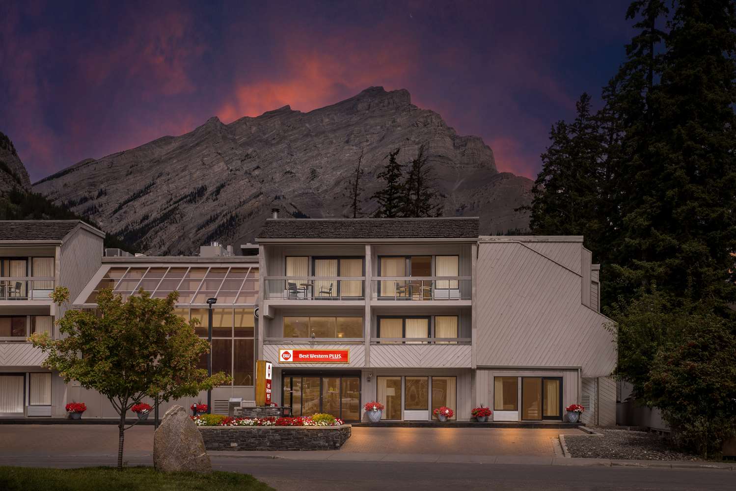 Best Western Plus Banff International Lodge in BANFF - ALBERTA