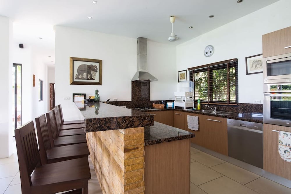 4 Bedroom Sea View Villa Suay Paap 22/40