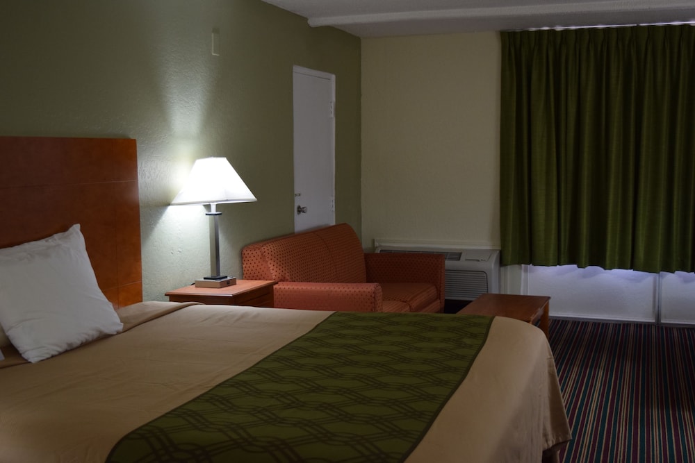 Rodeway Inn Stone Mountain 20/64