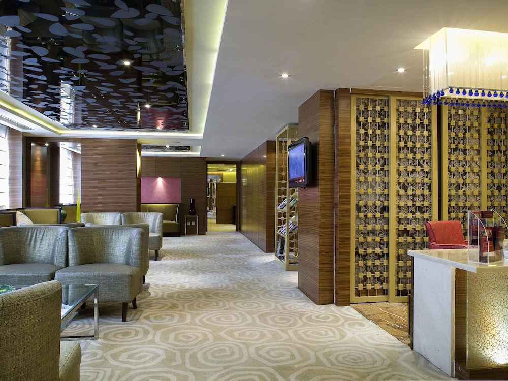 Grand Mercure Beijing Central 8/52