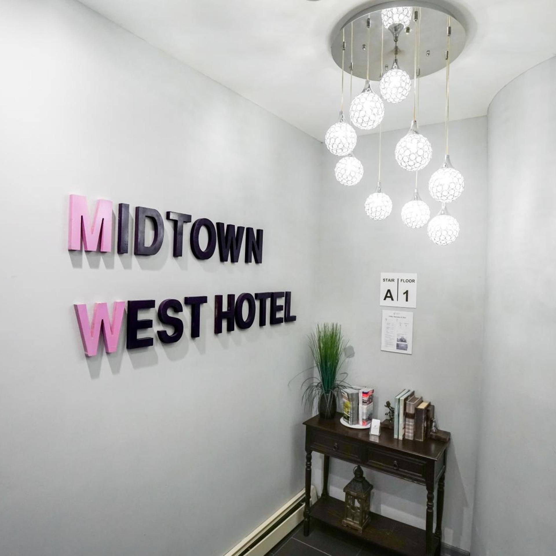 Midtown West Hotel 79/91