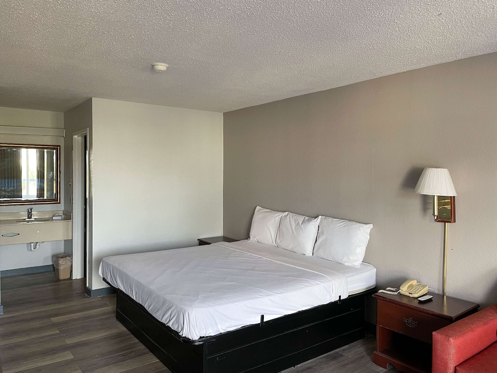 Motel6 Marianna, FL 23/60