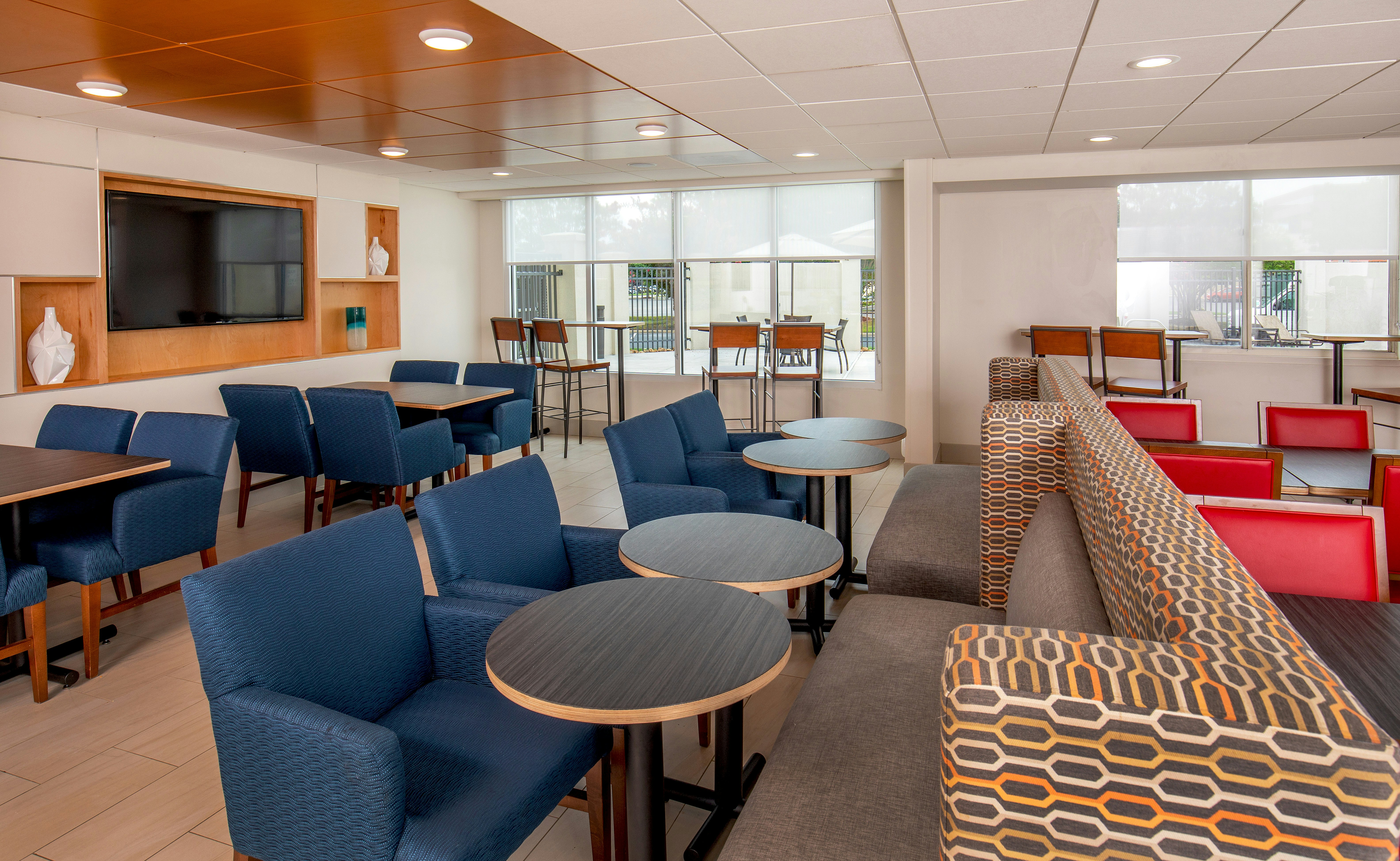 Holiday Inn Express Chesapeake Norfolk 13/17
