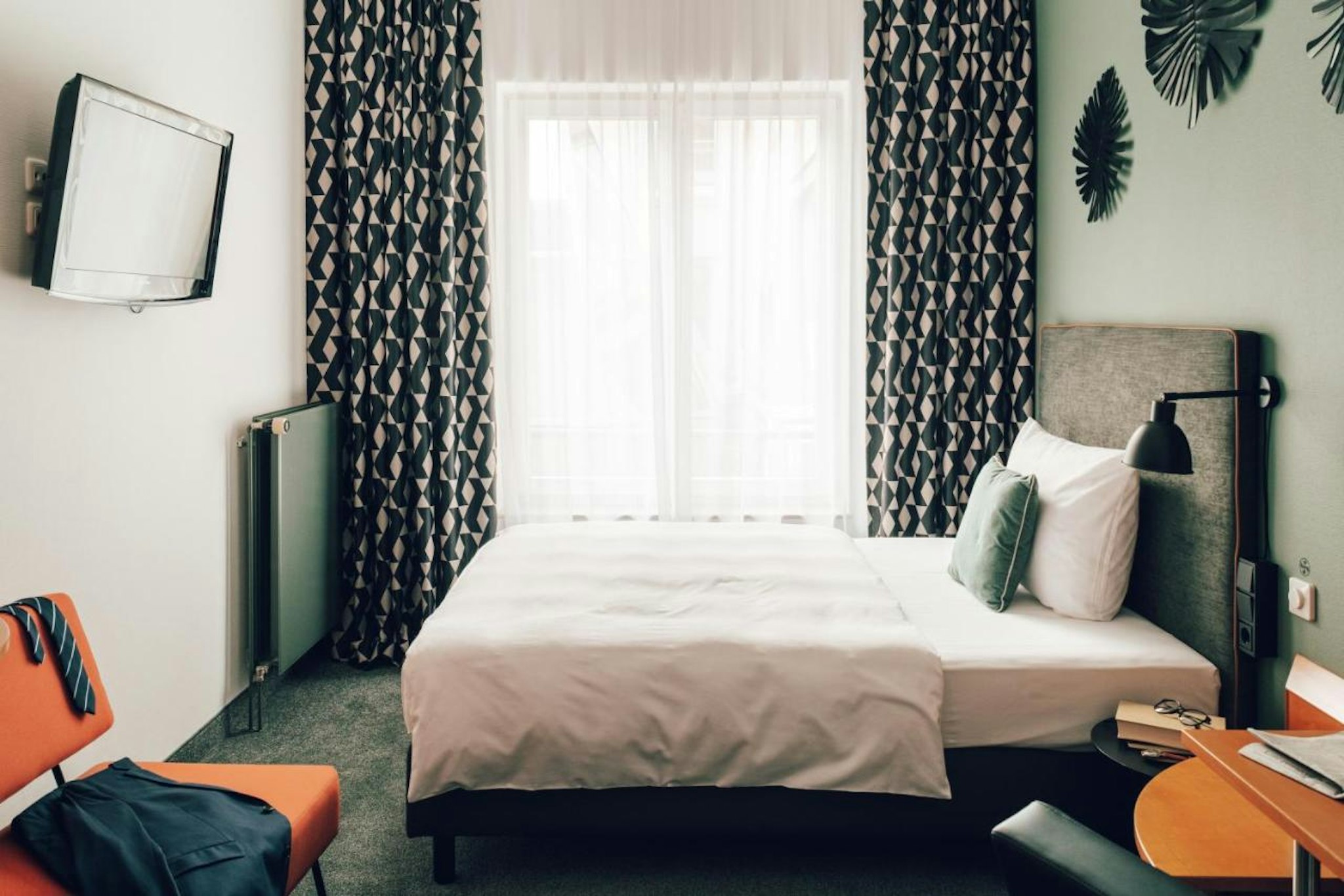 Room, Single