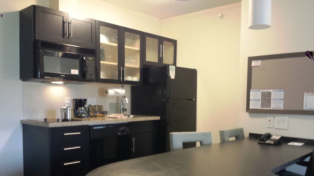 Candlewood Suites Greenville Nc 42/59