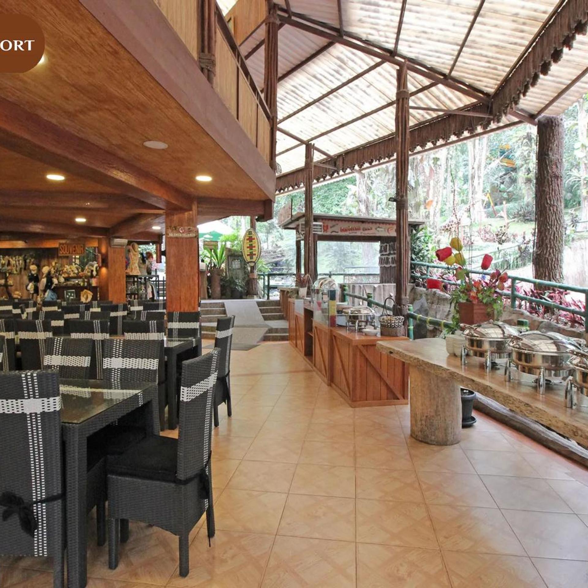 Safari Lodge Hotel 36/51