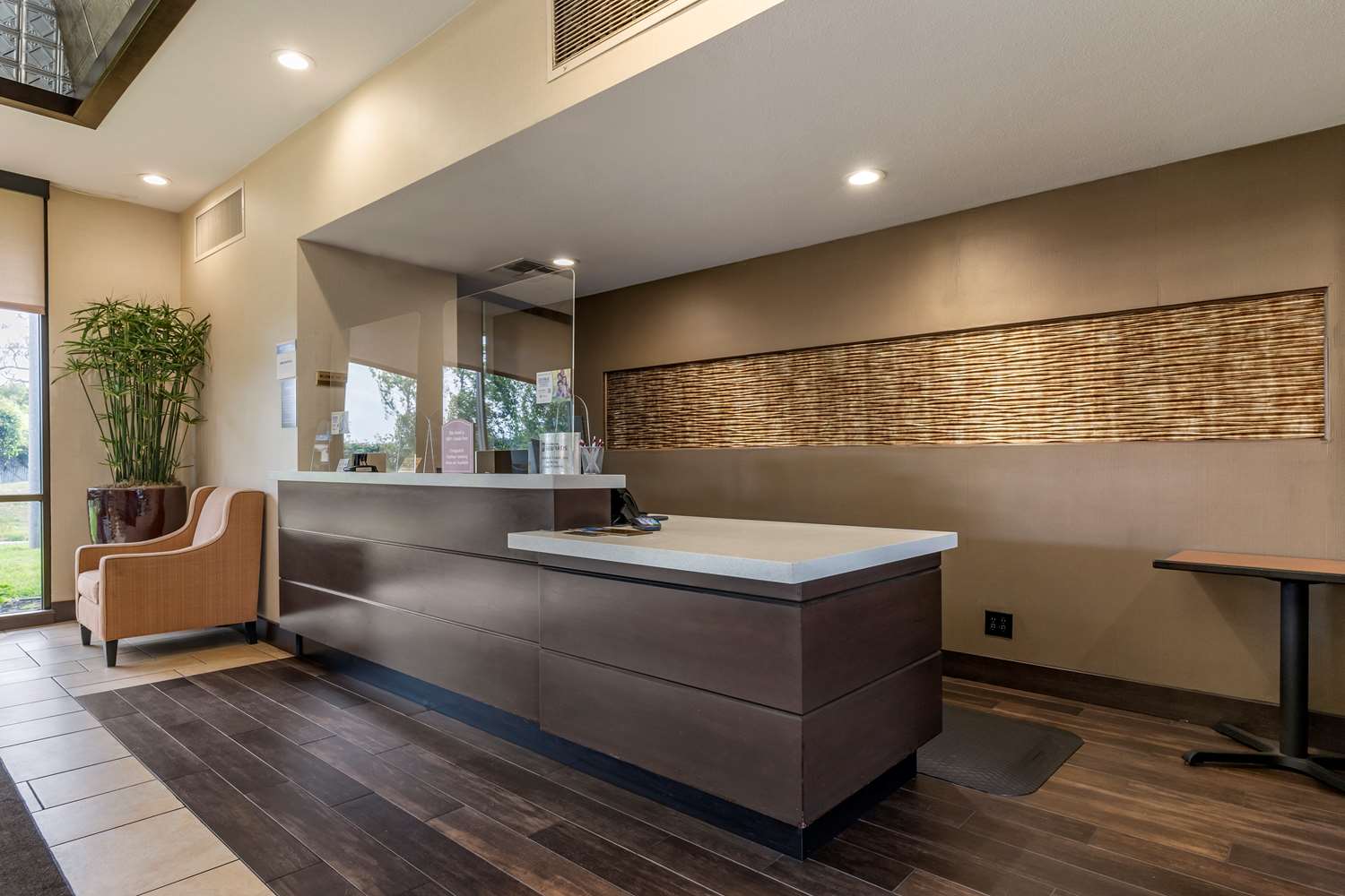 Best Western Plus Garden Court Inn 11/54