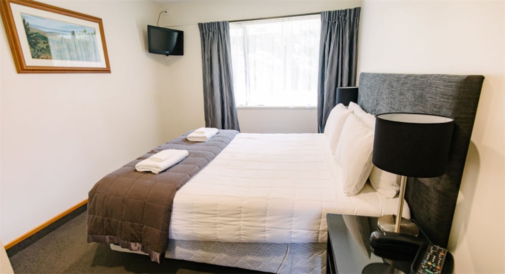 Airport Gateway Motor Lodge 17/58