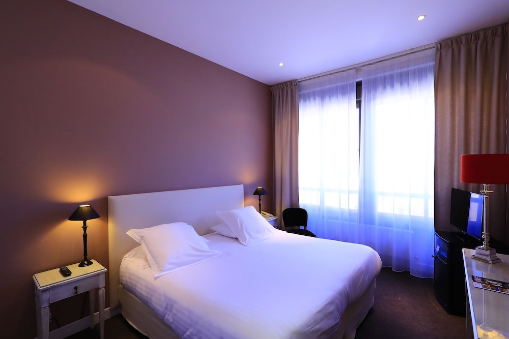 Hotel Le Renoir 5/36