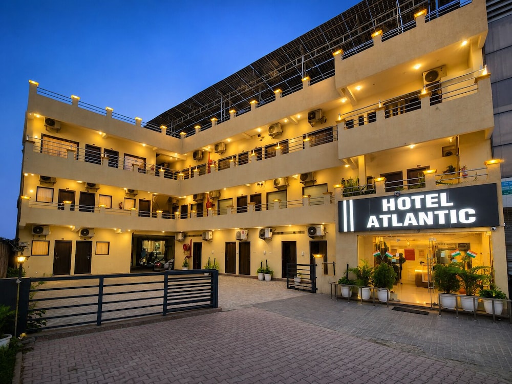 Hotel Atlantic 3/50