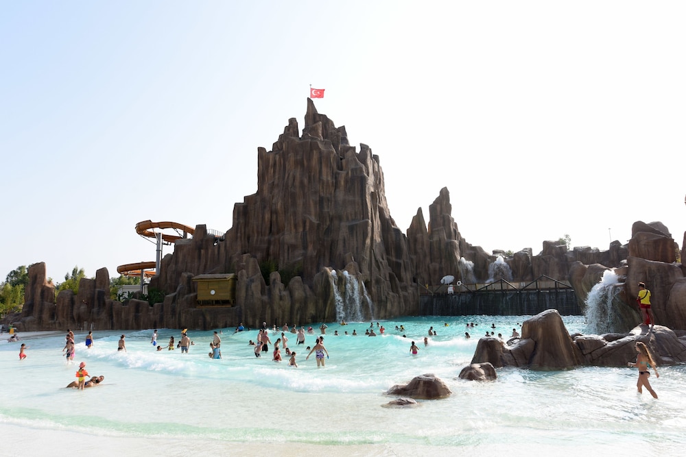 The Land Of Legends Kingdom Hotel 69/73