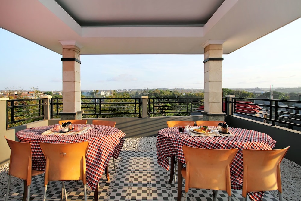 Ramantika Bali House 57/61
