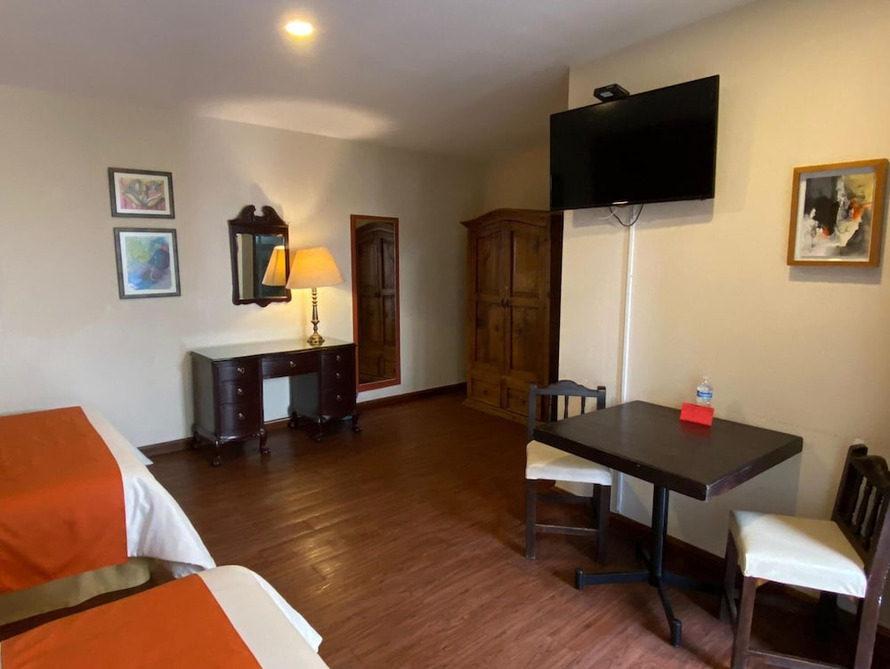 Collection O Hotel La Huerta Golf & Hotel, Cholula 30/58
