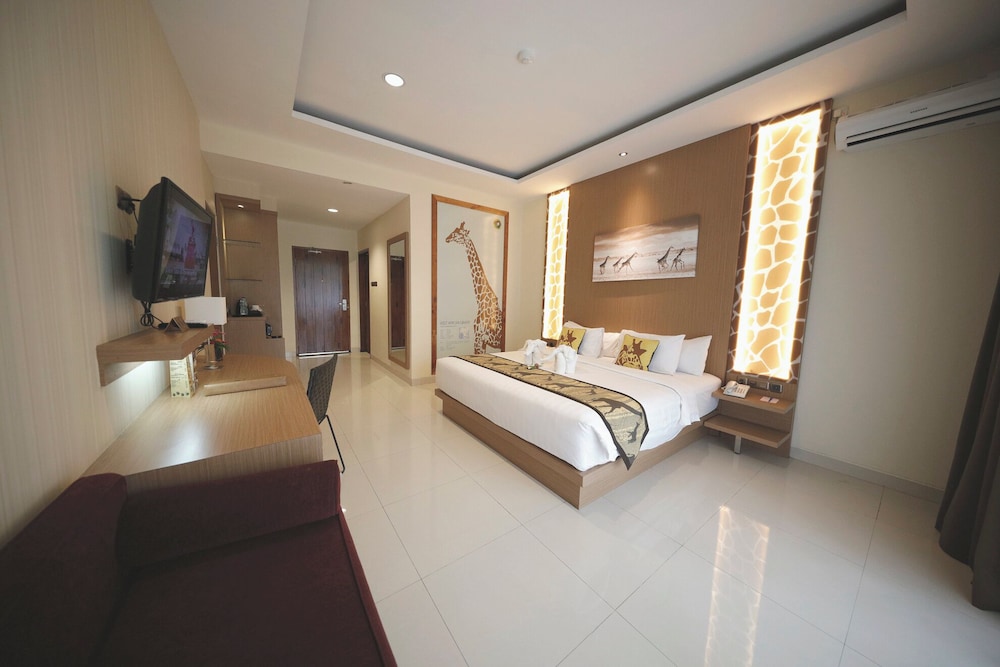 Giraffe, Deluxe, King Bed