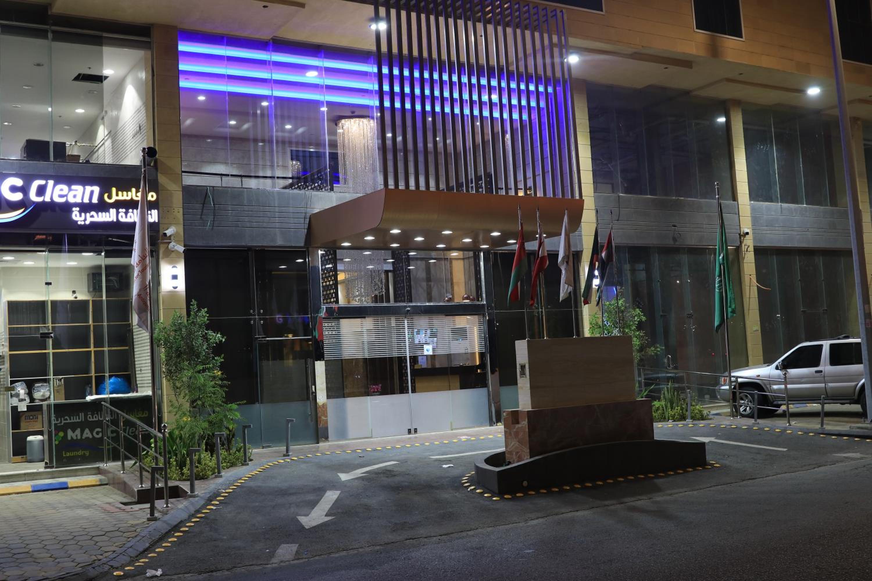 Pearl of Vision Hotel 6/25