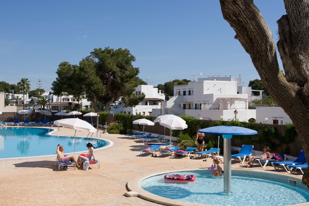 GAVIMAR ARIEL CHICO HOTEL AND APARTMENTS 20/33