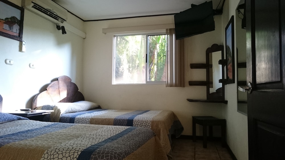 Hotel Mangaby 11/71