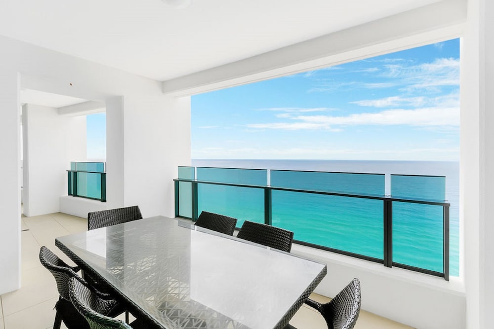Holiday Holiday Soul Surfers Paradise 16/50