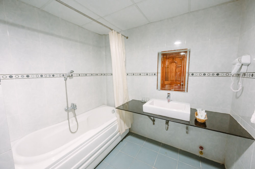 Hoang Duc Hotel 63/63