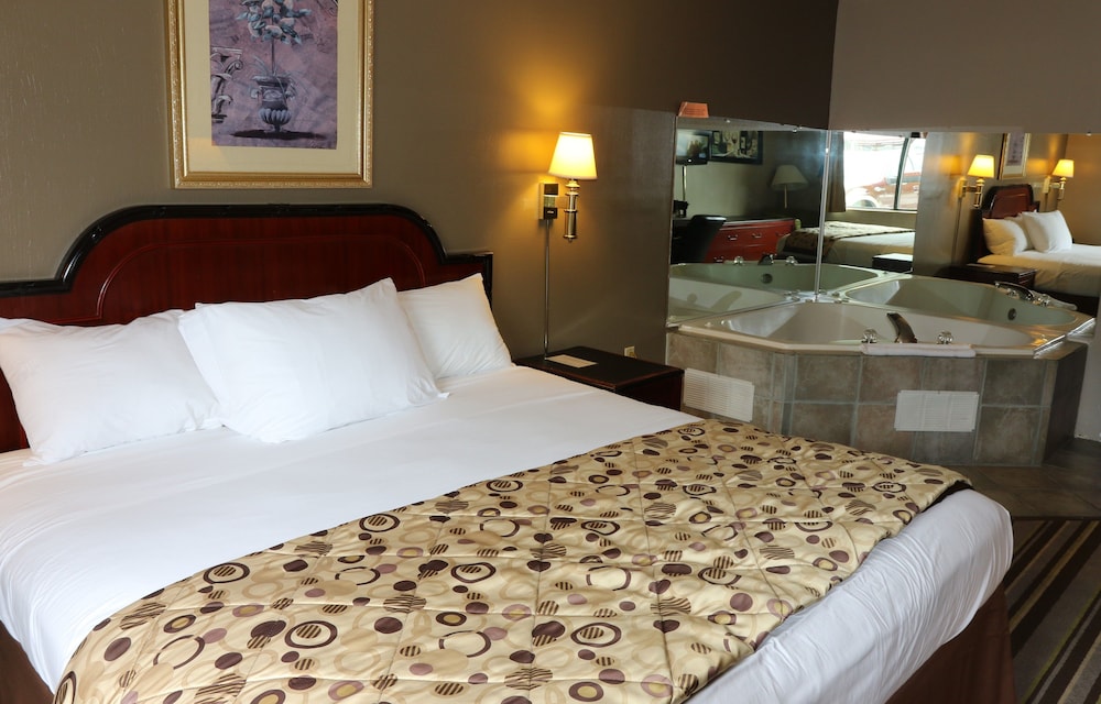 American Elite Inn 8/66