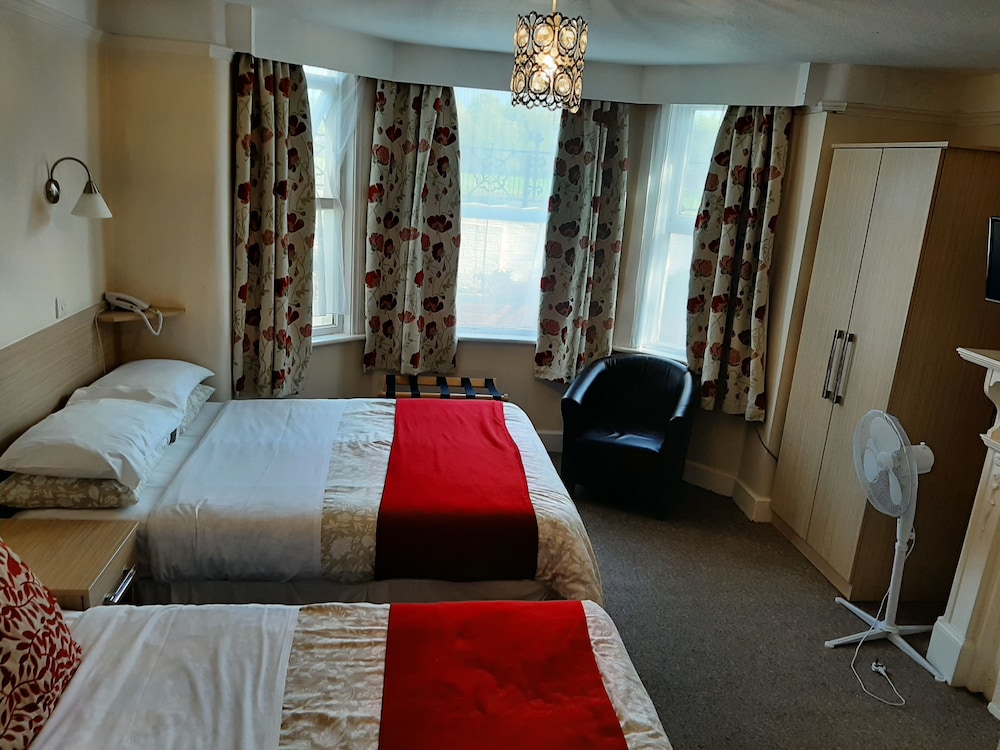 Sportsview Guest House 42/61