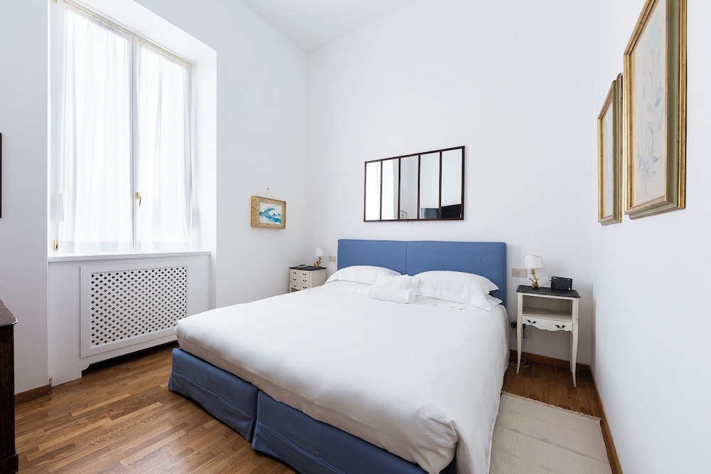 Vip, Apartment, 1 Double and 1 Single Bed, Sofa, Annex
