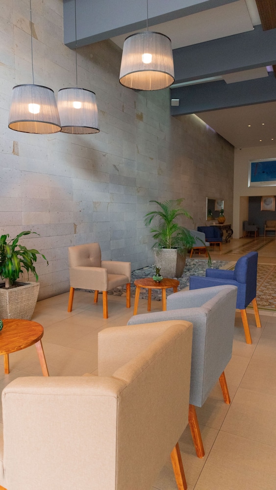 El Hotel Business Class 8/56