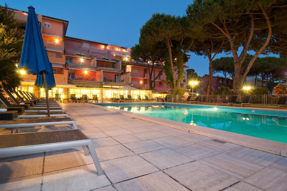 Versilia Palace Hotel 1/44