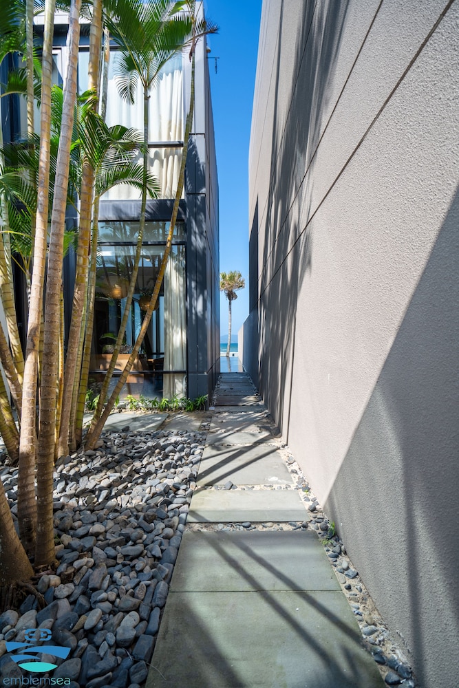 Beach front villa by Emblemsea in hyatt 31/50