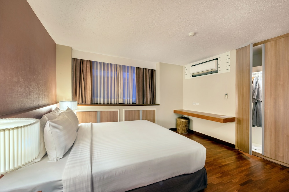 Bandara Silom Suites, Bangkok 14/78