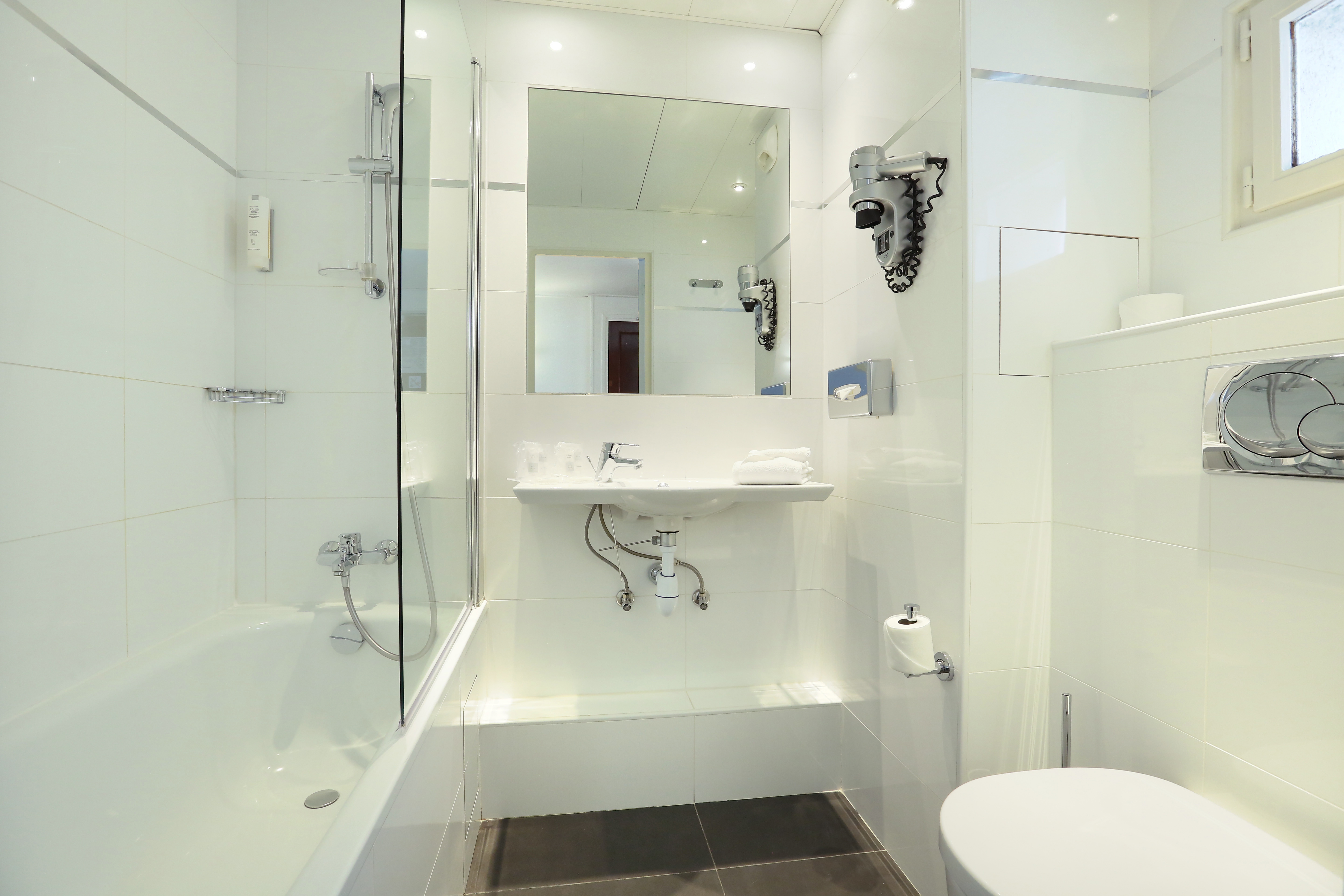 غرفة قياسية بسرير مزدوج، Beaugrenelle Tour Eiffel Hotel 5/5