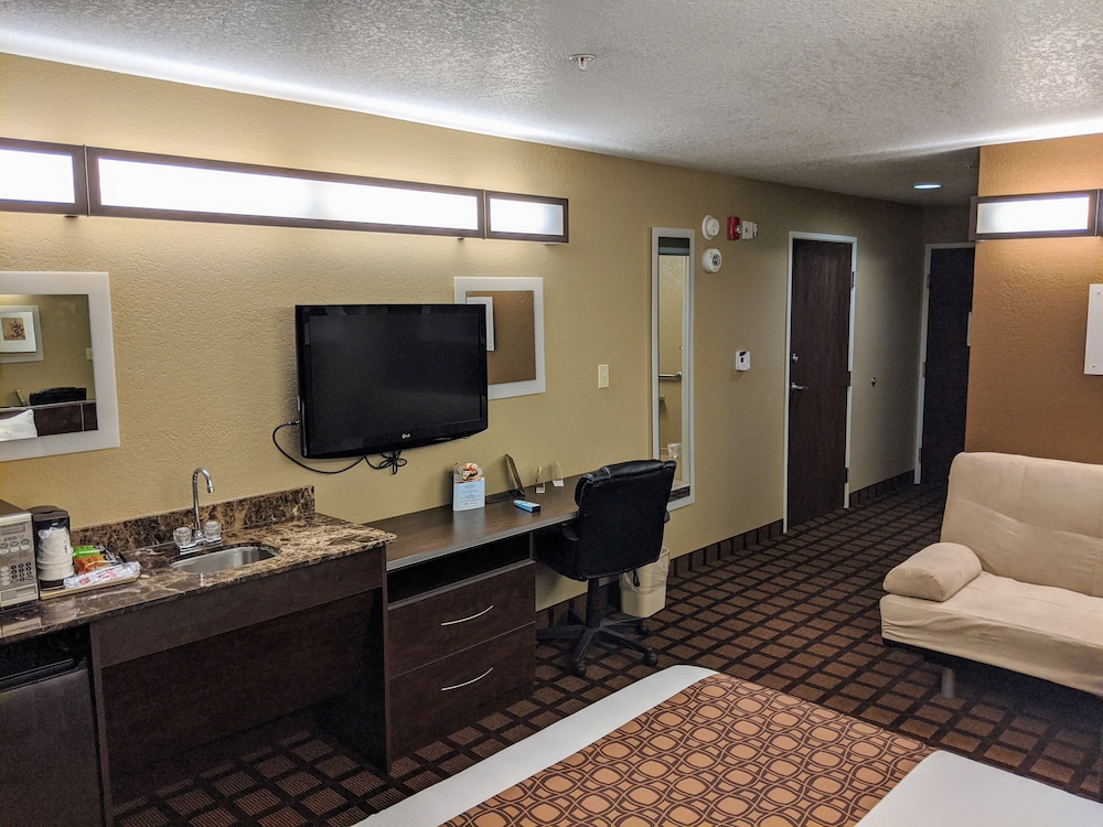 Microtel Inn And Suites Montgomery Al 27/38
