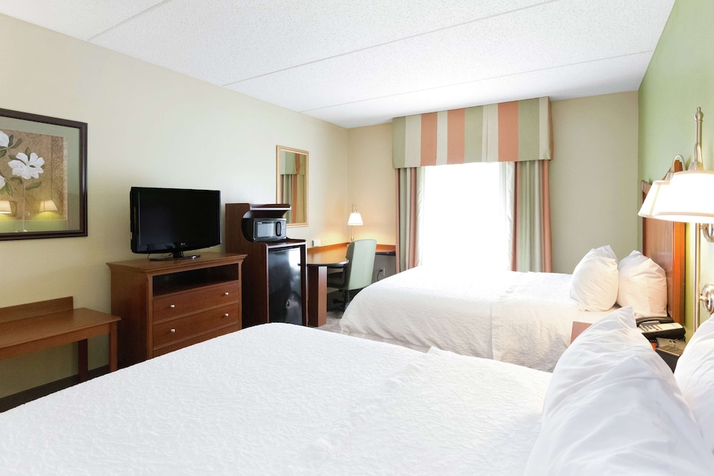 Hampton Inn & Suites Blairsville 17/45
