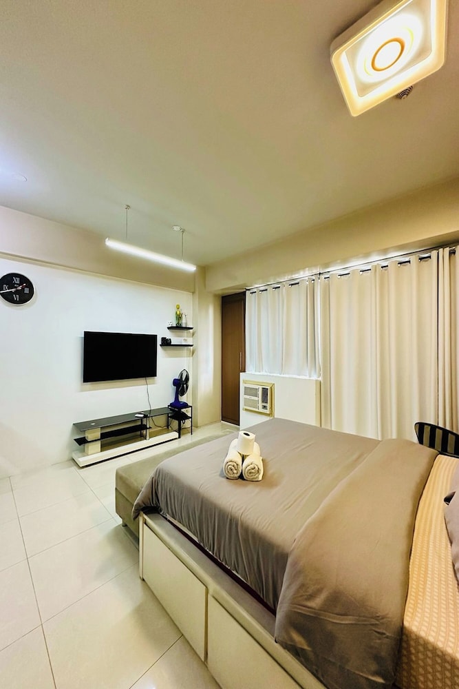 Dels Condotel by ZUZU 27/61