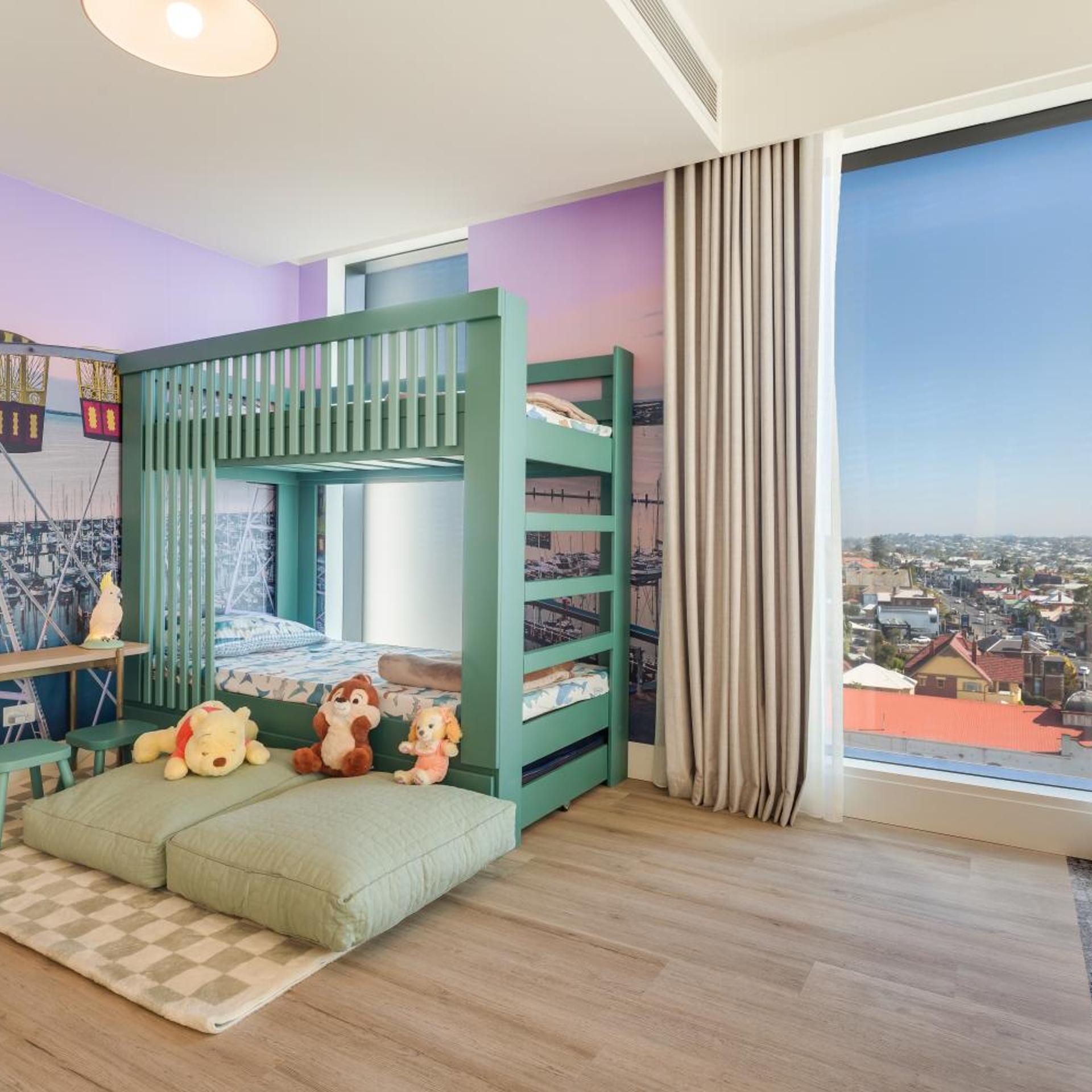1 Bedroom, Theme, Family, Suite, King Bed