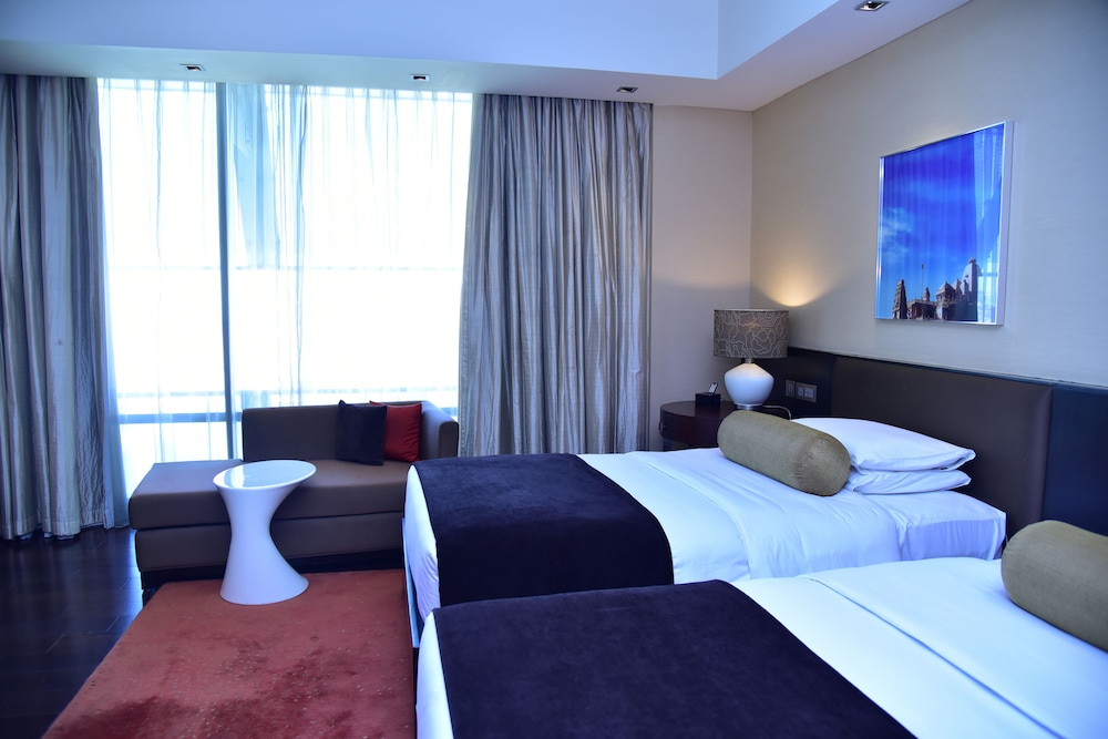 PARK HYATT HYDERABAD 29/69